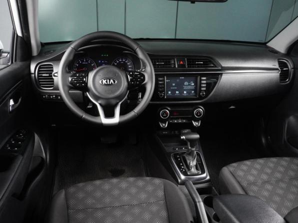 Kia Rio IV с пробегом 2018 года, цена 1 549 000 рублей, 72218 км, седан, Автокод Объявления