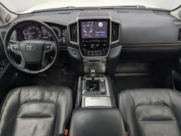 Toyota Land Cruiser 200 Series Рестайлинг 2 с пробегом 2019 года, цена 5 500 000 рублей, 225008 км, внедорожник, Автокод Объявления