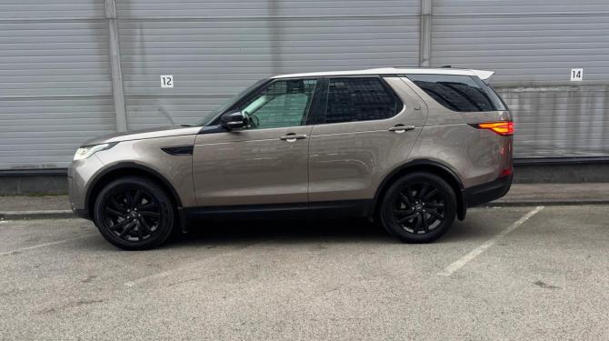Land Rover Discovery V с пробегом 2017 года, цена 2 479 000 рублей, 263533 км, внедорожник, Автокод Объявления