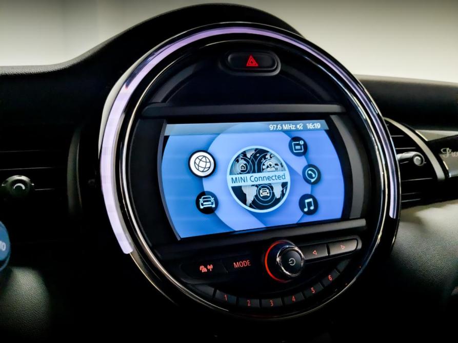 Mini Hatch III (F55/F56) Рестайлинг Москва  - изображение 16