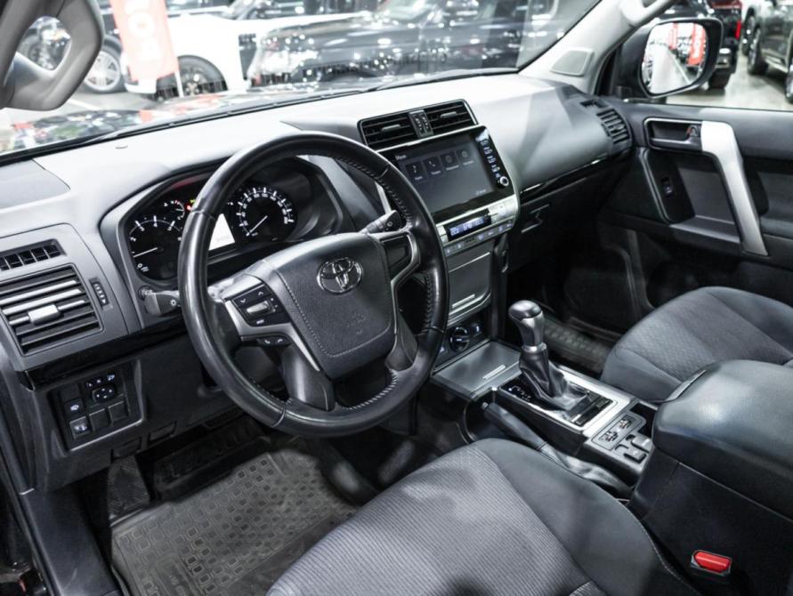 Toyota Land Cruiser Prado 150 Series Рестайлинг 3 Санкт-Петербург  - изображение 12