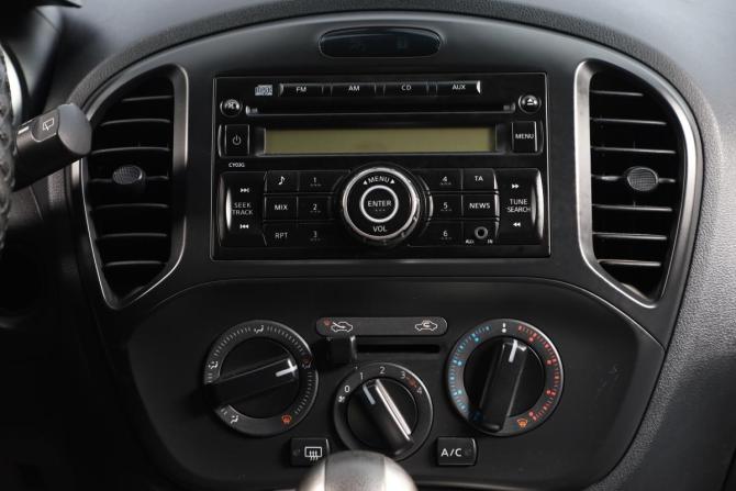 Nissan Juke I с пробегом 2014 года, цена 1 099 000 рублей, 108550 км, внедорожник, Автокод Объявления