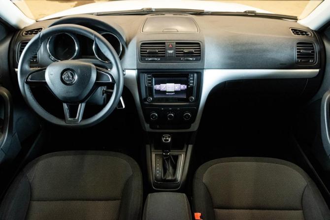 Skoda Yeti I Рестайлинг с пробегом 2015 года, цена 1 049 000 рублей, 96523 км, внедорожник, Автокод Объявления