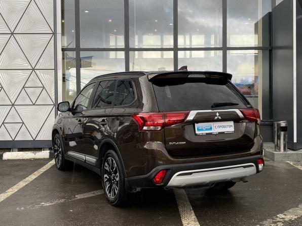 Mitsubishi Outlander III Рестайлинг 3 с пробегом 2021 года, цена 2 559 000 рублей, 69915 км, внедорожник, Автокод Объявления