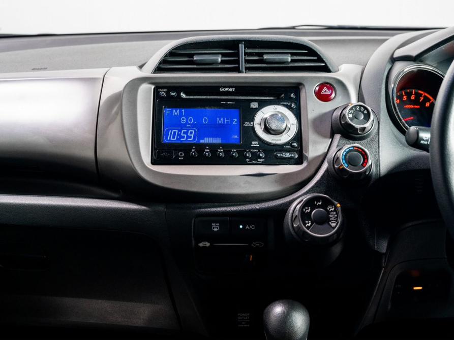 Honda Fit II Чита  - изображение 10