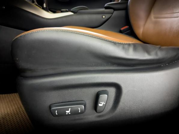 Lexus NX I с пробегом 2016 года, цена 3 030 000 рублей, 98833 км, внедорожник, Автокод Объявления