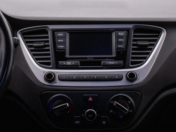 Hyundai Solaris II с пробегом 2017 года, цена 1 177 000 рублей, 207245 км, седан, Автокод Объявления