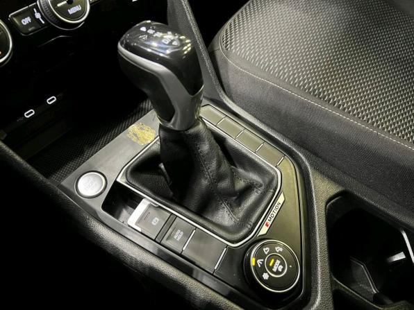 Volkswagen Taos I с пробегом 2021 года, цена 2 299 000 рублей, 130308 км, внедорожник, Автокод Объявления