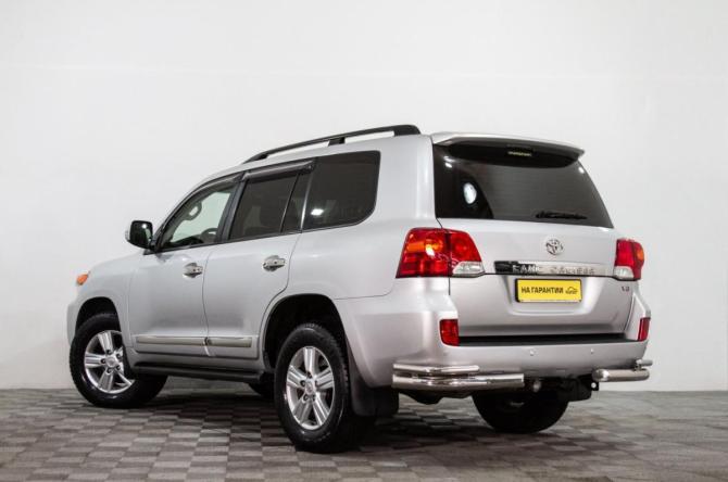Toyota Land Cruiser 200 Series Рестайлинг 1 с пробегом 2012 года, цена 3 299 000 рублей, 253852 км, внедорожник, Автокод Объявления