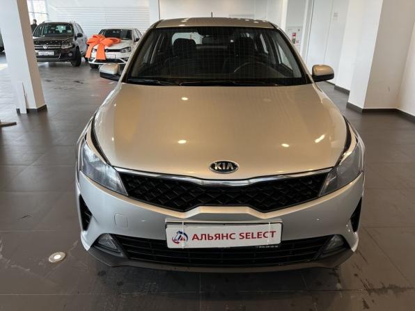 Kia Rio IV Рестайлинг с пробегом 2020 года, цена 1 545 000 рублей, 100298 км, седан, Автокод Объявления