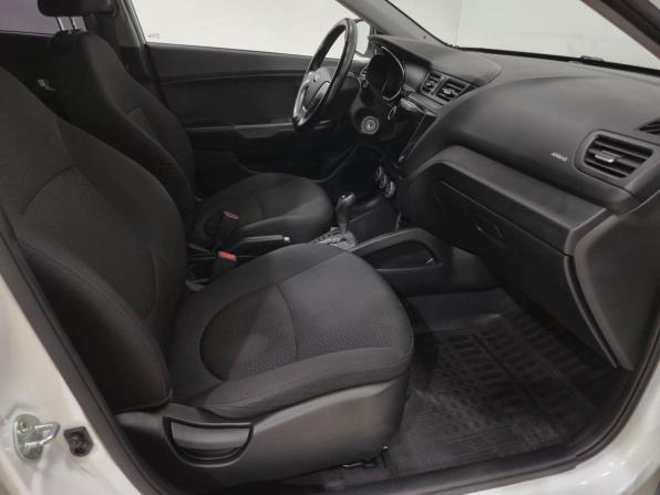 Kia Rio III Рестайлинг с пробегом 2015 года, цена 970 000 рублей, 155995 км, седан, Автокод Объявления