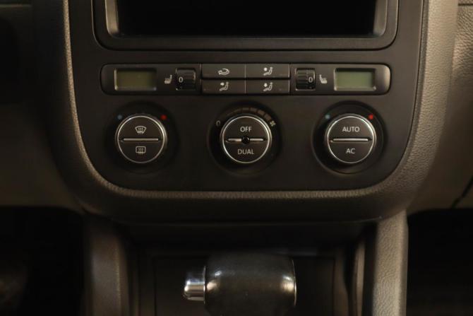 Volkswagen Golf V с пробегом 2008 года, цена 719 000 рублей, 135000 км, хэтчбек, Автокод Объявления