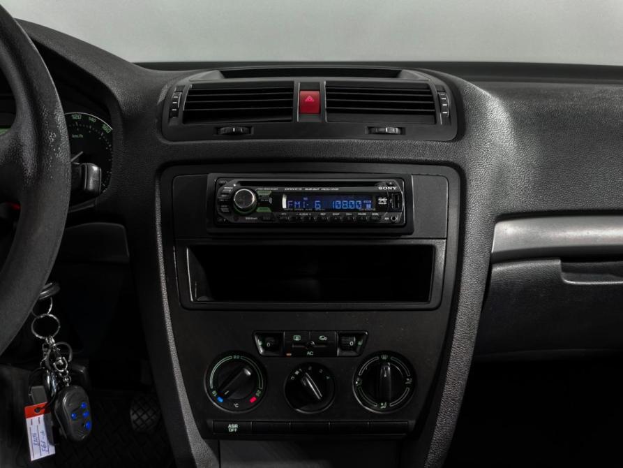 Skoda Octavia II (A5) Санкт-Петербург  - изображение 16