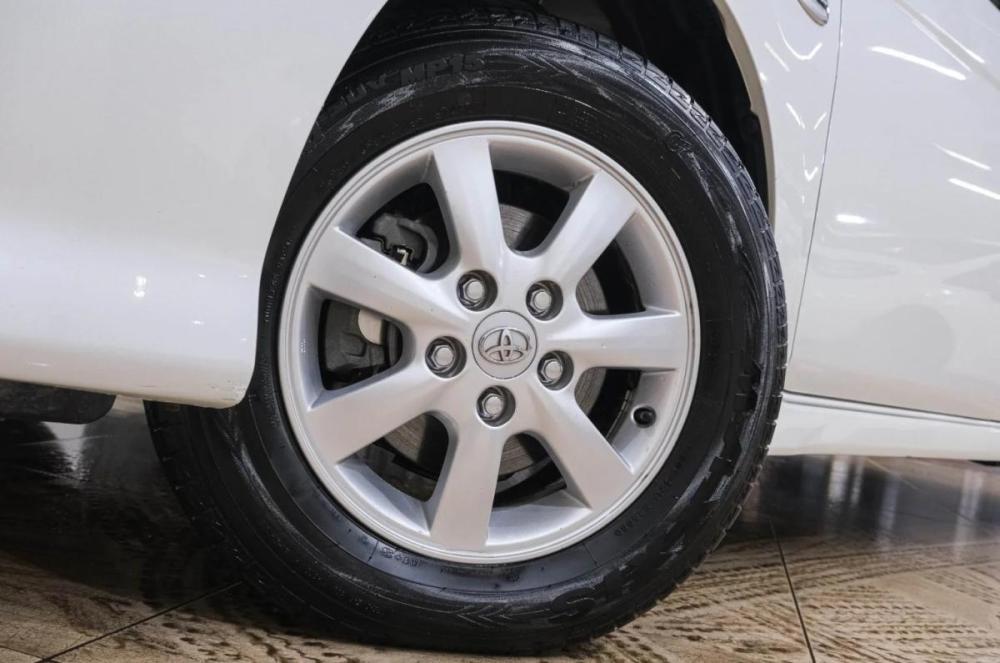 Toyota ISis I Рестайлинг Новокузнецк  - изображение 12