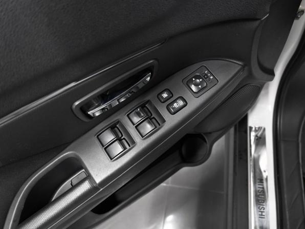 Mitsubishi ASX I Рестайлинг 2 с пробегом 2017 года, цена 1 495 000 рублей, 174441 км, внедорожник, Автокод Объявления