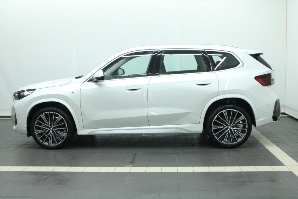BMW X1 III (U11/U12) Красноярск  - изображение 14