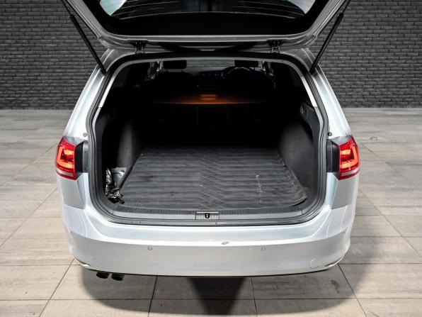 Volkswagen Golf VII с пробегом 2014 года, цена 1 390 000 рублей, 125966 км, универсал, Автокод Объявления