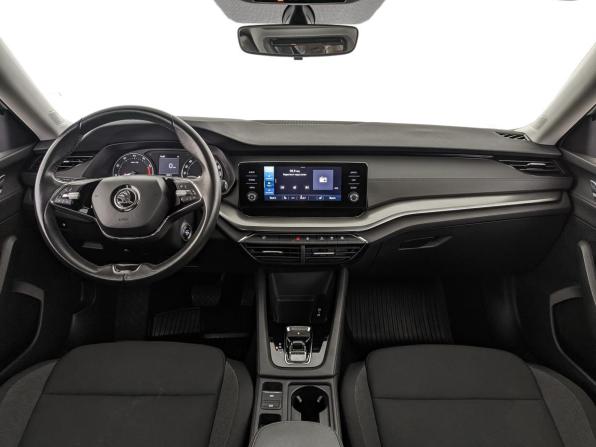 Skoda Octavia IV (A8) с пробегом 2021 года, цена 2 415 000 рублей, 73007 км, лифтбек, Автокод Объявления