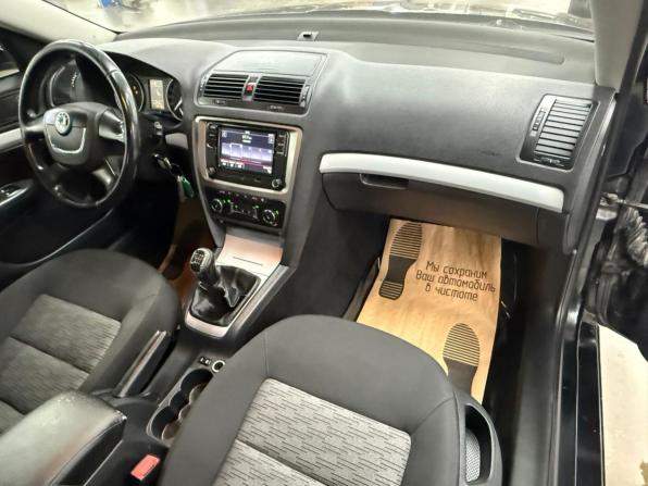 Skoda Octavia II (A5) Рестайлинг с пробегом 2011 года, цена 646 800 рублей, 226576 км, лифтбек, Автокод Объявления