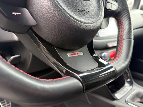 Kia Ceed GT I Рестайлинг с пробегом 2017 года, цена 1 490 000 рублей, 136148 км, хэтчбек, Автокод Объявления