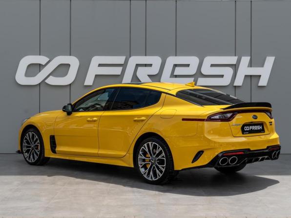 Kia Stinger I с пробегом 2018 года, цена 3 170 000 рублей, 97879 км, лифтбек, Автокод Объявления