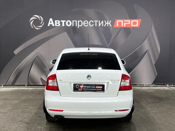 Skoda Octavia II (A5) Рестайлинг с пробегом 2012 года, цена 890 000 рублей, 187826 км, лифтбек, Автокод Объявления