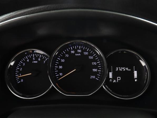 Renault Logan II Рестайлинг с пробегом 2019 года, цена 1 215 000 рублей, 37253 км, седан, Автокод Объявления