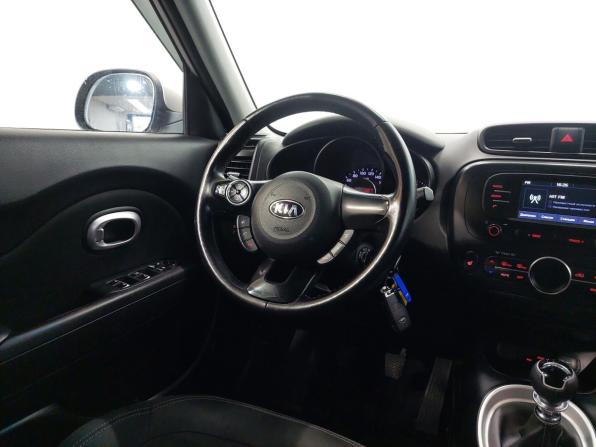 Kia Soul II Рестайлинг с пробегом 2017 года, цена 1 180 000 рублей, 199900 км, хэтчбек, Автокод Объявления