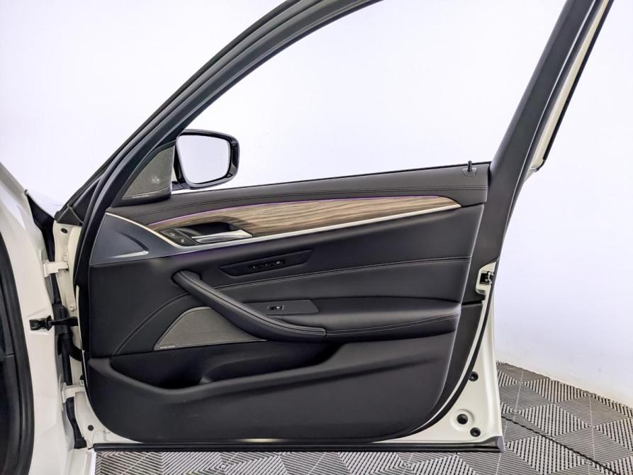 BMW 5 серии VII (G30/G31/G38) Москва  - изображение 25