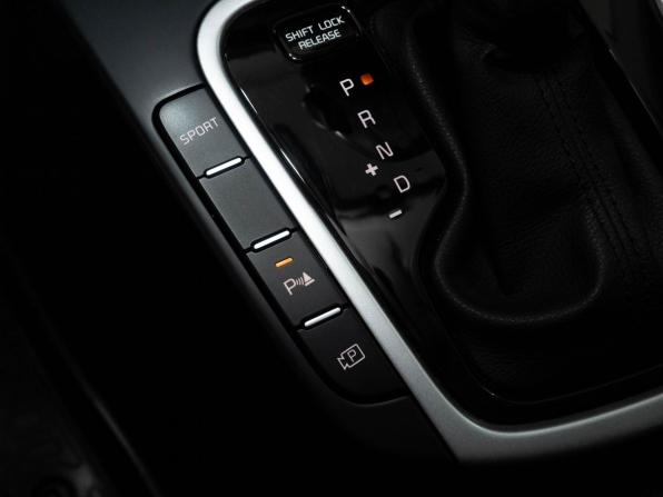 Kia Ceed III Рестайлинг с пробегом 2022 года, цена 2 297 000 рублей, 57643 км, универсал, Автокод Объявления