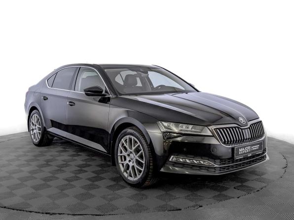 Skoda Superb III Рестайлинг с пробегом 2022 года, цена 3 330 000 рублей, 73321 км, лифтбек, Автокод Объявления