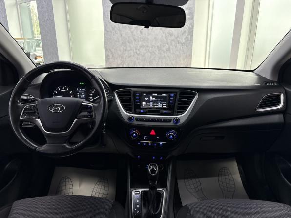 Hyundai Solaris II с пробегом 2017 года, цена 1 445 000 рублей, 74841 км, седан, Автокод Объявления