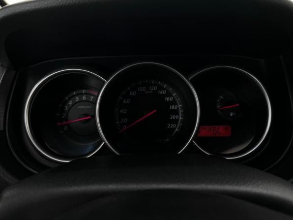 Nissan Tiida I Рестайлинг с пробегом 2012 года, цена 950 000 рублей, 141203 км, хэтчбек, Автокод Объявления