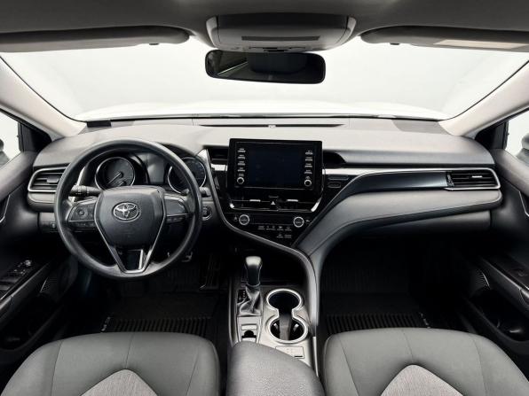 Toyota Camry VIII (XV70) Рестайлинг с пробегом 2021 года, цена 2 325 000 рублей, 130009 км, седан, Автокод Объявления
