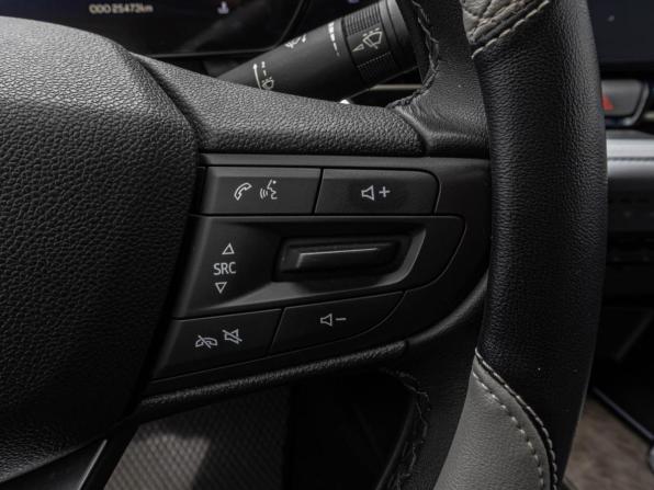 Chevrolet Monza II Рестайлинг с пробегом 2024 года, цена 1 898 000 рублей, 25473 км, седан, Автокод Объявления