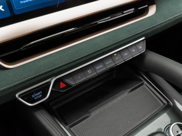 Geely Monjaro I с пробегом 2023 года, цена 2 940 000 рублей, 64288 км, внедорожник, Автокод Объявления