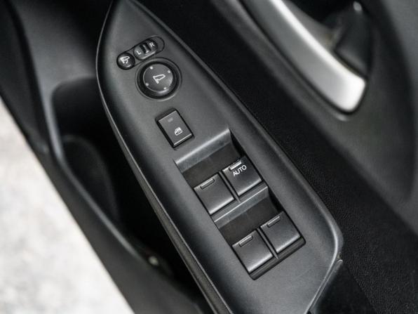 Honda Shuttle II с пробегом 2015 года, цена 1 065 000 рублей, 165838 км, универсал, Автокод Объявления