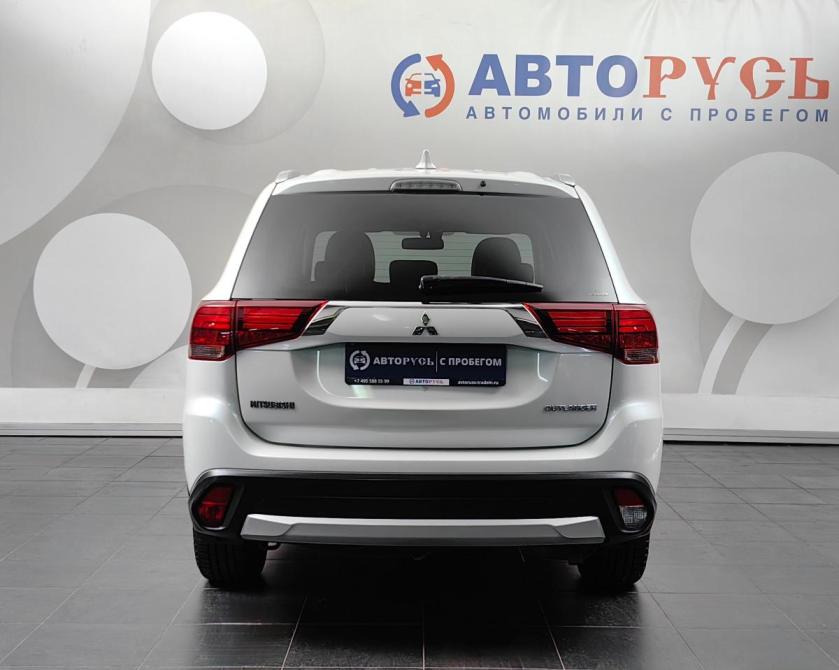 Mitsubishi Outlander III Рестайлинг 2 Москва  - изображение 4