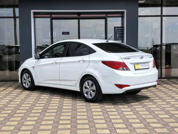 Hyundai Solaris I Рестайлинг с пробегом 2015 года, цена 1 250 000 рублей, 84028 км, седан, Автокод Объявления