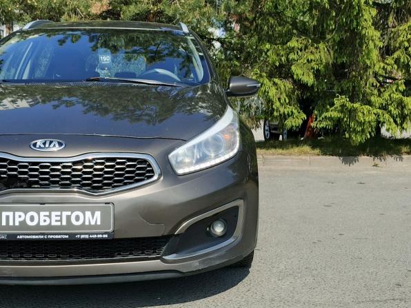 Kia Ceed II Рестайлинг с пробегом 2017 года, цена 999 000 рублей, 383512 км, универсал, Автокод Объявления