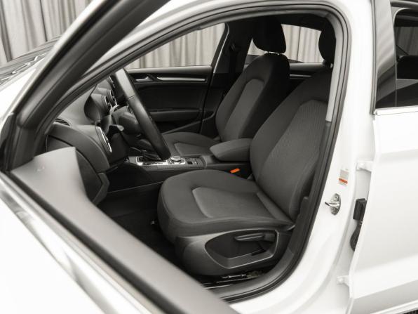 Audi A3 III (8V) Рестайлинг с пробегом 2016 года, цена 1 860 000 рублей, 70002 км, седан, Автокод Объявления