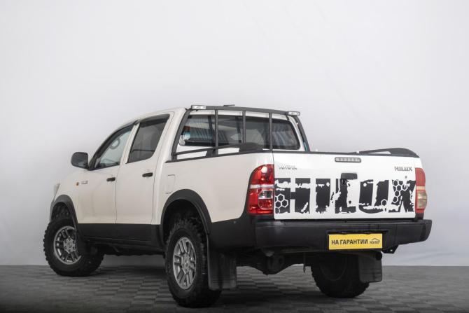 Toyota Hilux VII Рестайлинг с пробегом 2014 года, цена 1 999 000 рублей, 307000 км, offers.body_type.unknown, Автокод Объявления