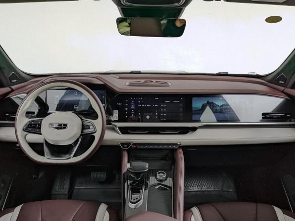 Geely Monjaro I с пробегом 2024 года, цена 3 485 000 рублей, 28200 км, внедорожник, Автокод Объявления
