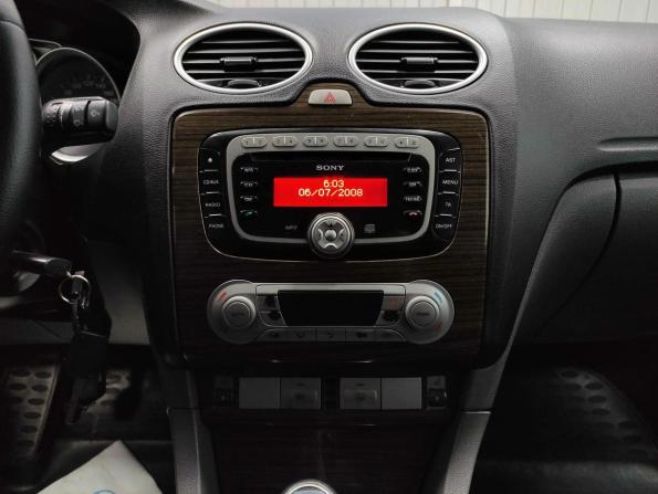 Ford Focus II Рестайлинг с пробегом 2008 года, цена 452 000 рублей, 266817 км, седан, Автокод Объявления