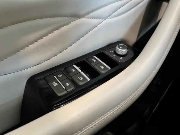 Geely Monjaro I с пробегом 2023 года, цена 3 350 000 рублей, 47336 км, внедорожник, Автокод Объявления