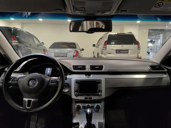 Volkswagen Passat B7 с пробегом 2012 года, цена 1 065 000 рублей, 207169 км, седан, Автокод Объявления