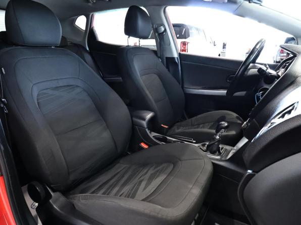 Kia Ceed II с пробегом 2014 года, цена 791 000 рублей, 176600 км, хэтчбек, Автокод Объявления