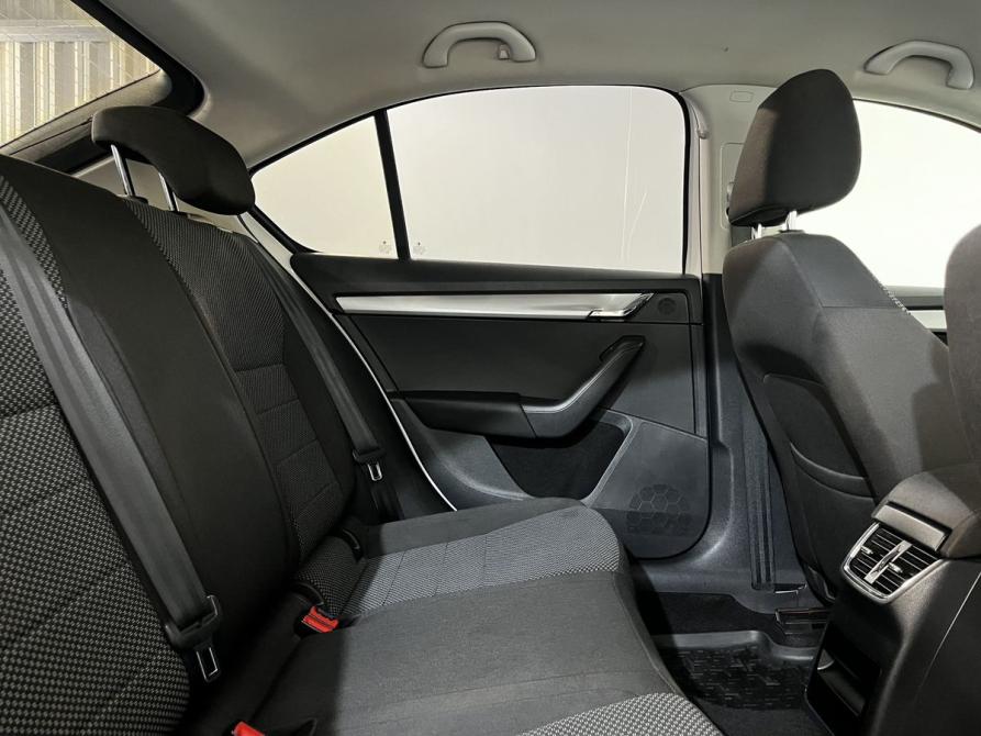 Skoda Octavia III (A7) Великий Новгород  - изображение 11