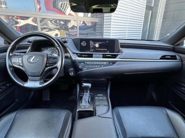 Lexus ES VII с пробегом 2020 года, цена 3 890 000 рублей, 73093 км, седан, Автокод Объявления