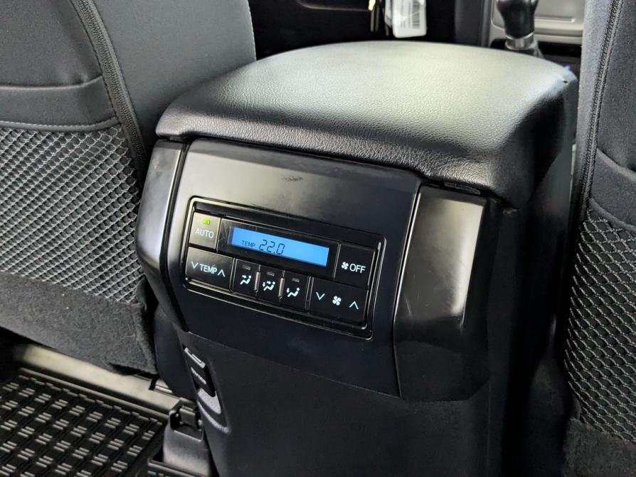 Toyota Land Cruiser Prado 150 Series Рестайлинг 2 Москва  - изображение 24